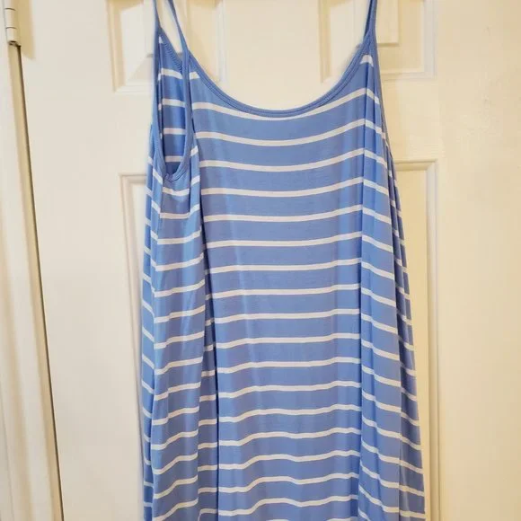 Zenana Premium Spaghetti Strap Top. XL. Brand new without tags - Picture 3 of 3